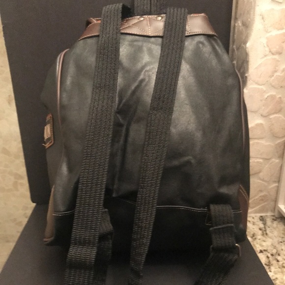 Outdoor Backpack - Picture 8 of 15